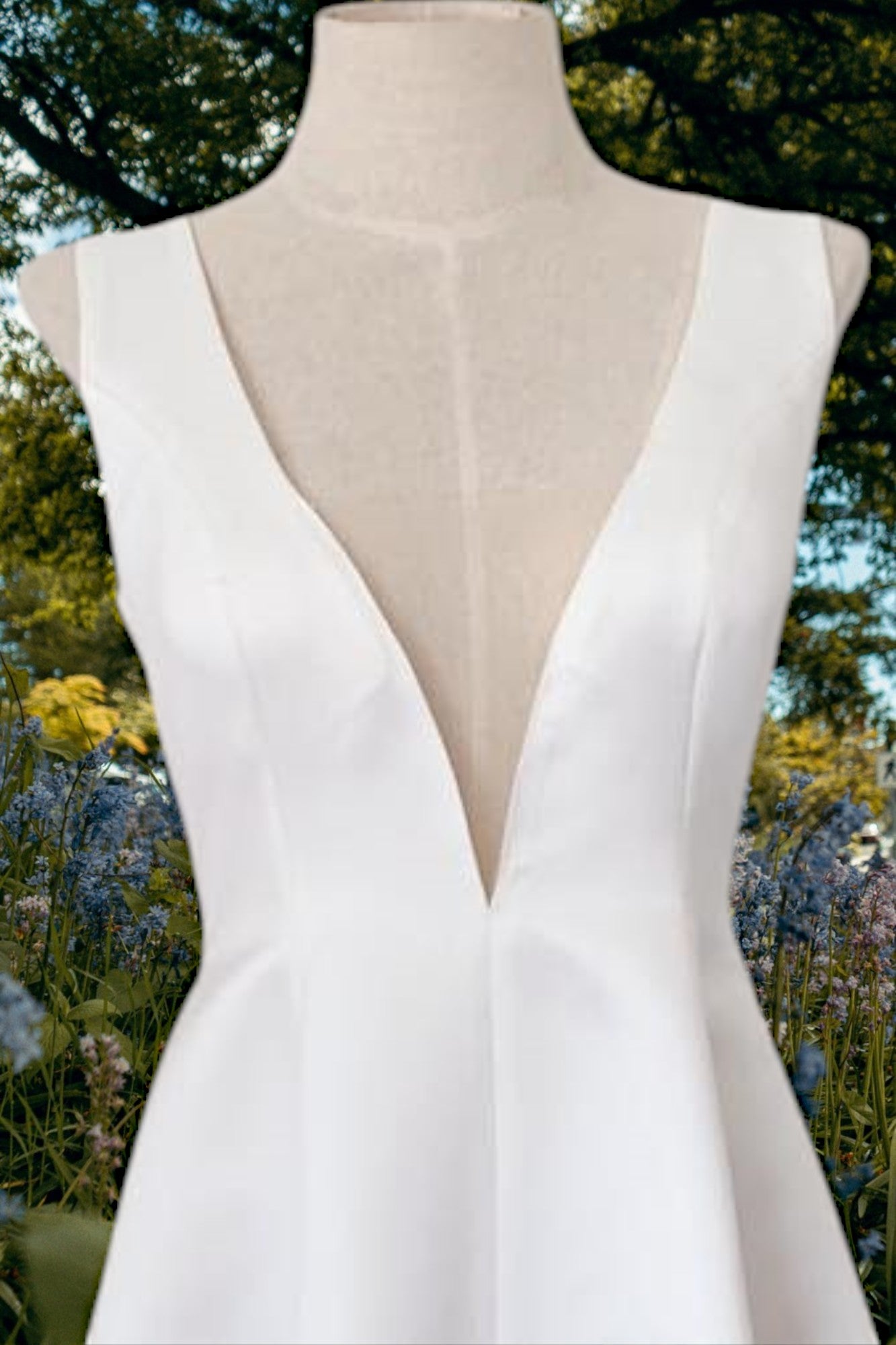 Minimal Mini bridal gown with bow, off-white short wedding dress, rehearsal dress, mini a-line skirt dress