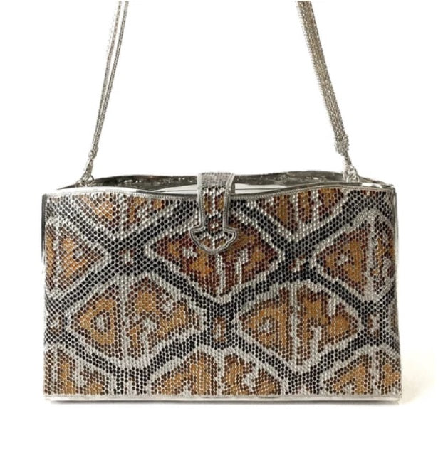 Shoulder Bag Naga pattern, 92.5% pure silver.