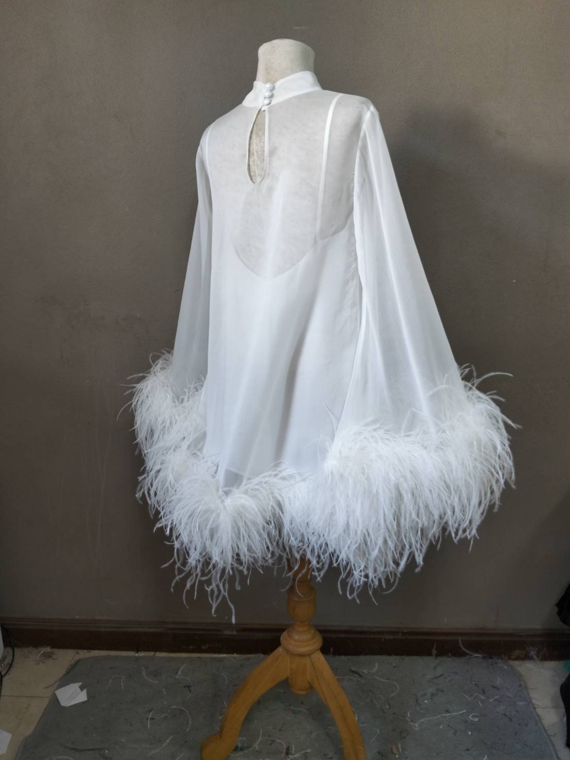 MARAYA Bell Long sleeve mini Feather dress