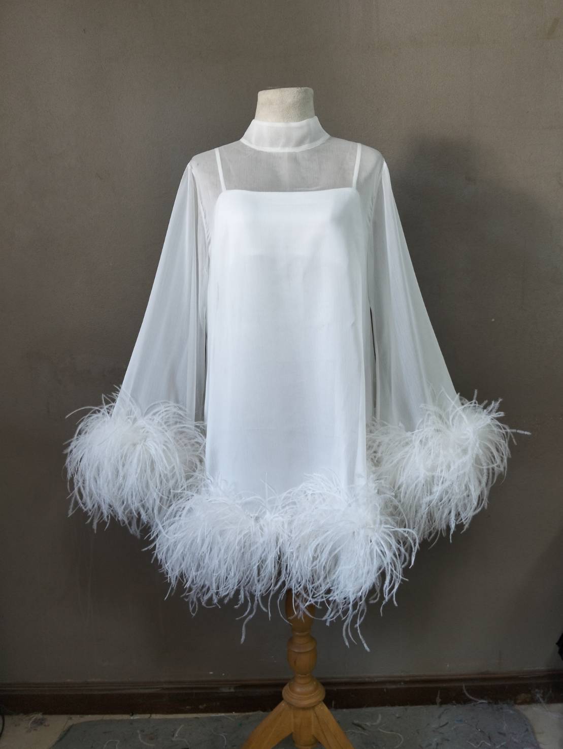 MARAYA Bell Long sleeve mini Feather dress