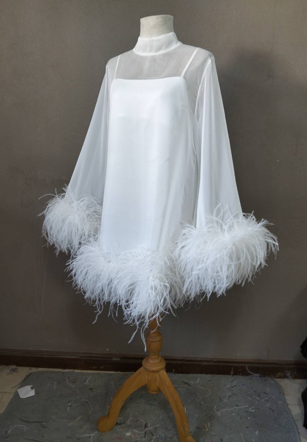 MARAYA Bell Long sleeve mini Feather dress