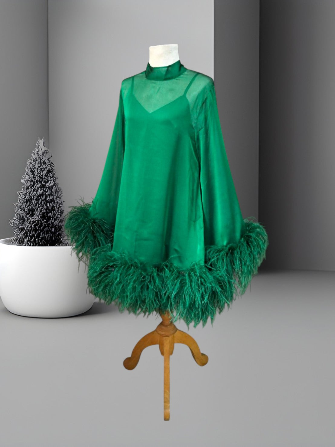 MARAYA Emerald Green Bell Long sleeve mini Feather dress (Copy)