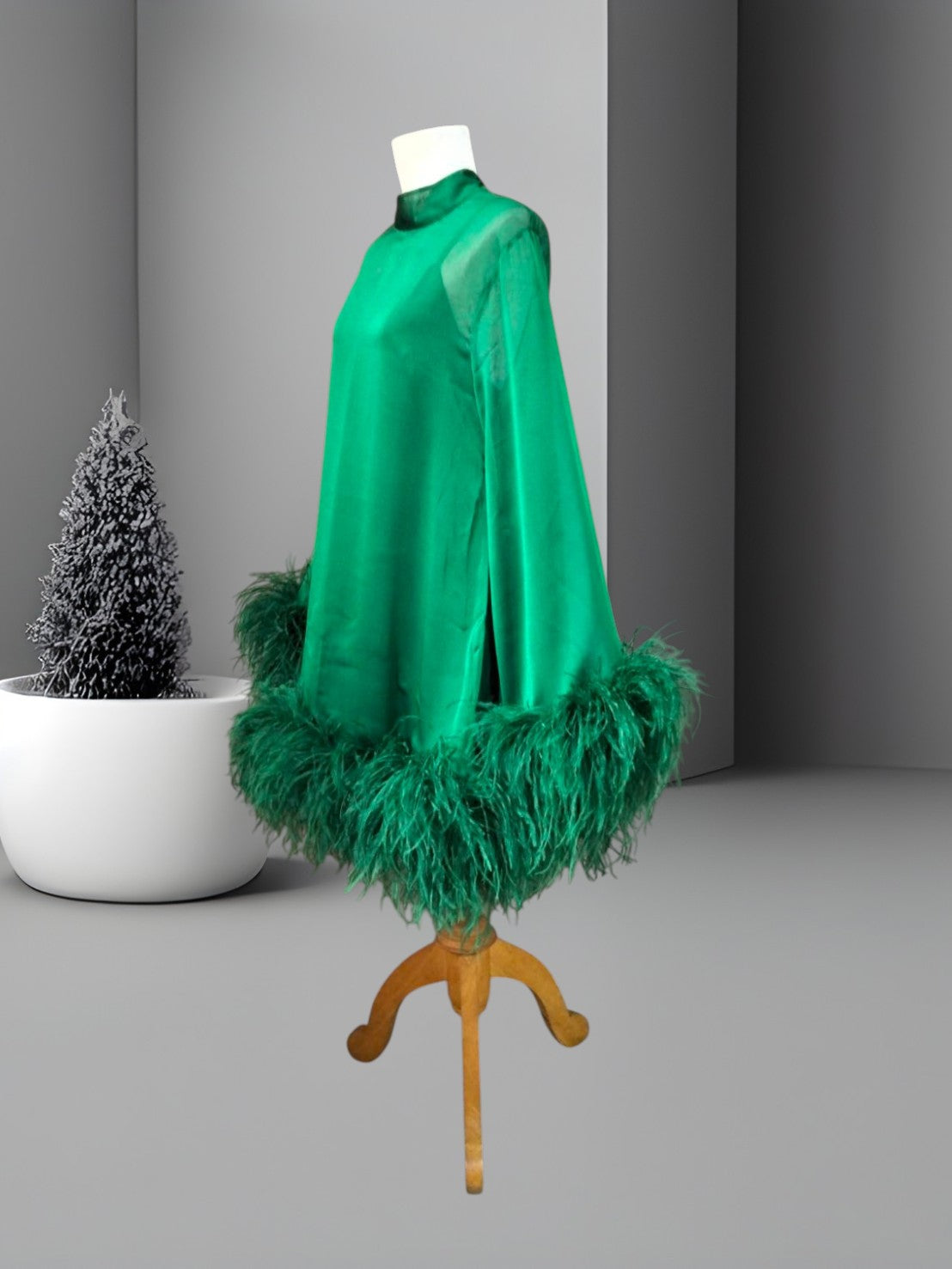 MARAYA Emerald Green Bell Long sleeve mini Feather dress (Copy)