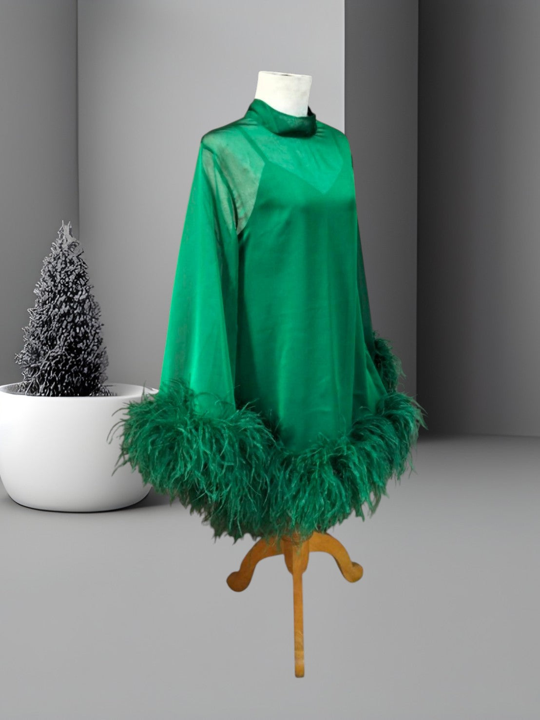 MARAYA Emerald Green Bell Long sleeve mini Feather dress (Copy)