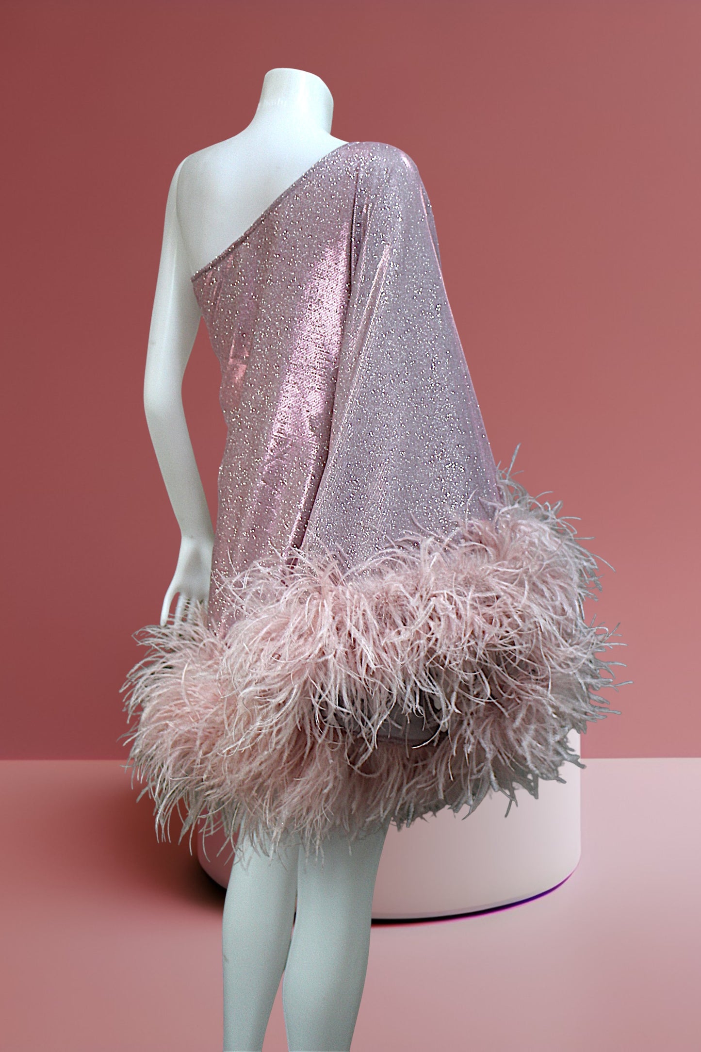 MARAYA Star Glamour One-Shoulder Mini Feather Dress