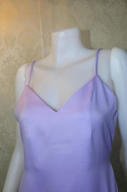 MARAYA Lavender Nightgown is made of high-quality satin fabric and provides comfortable use with metal adjustment straps, Mini Slip Dress.