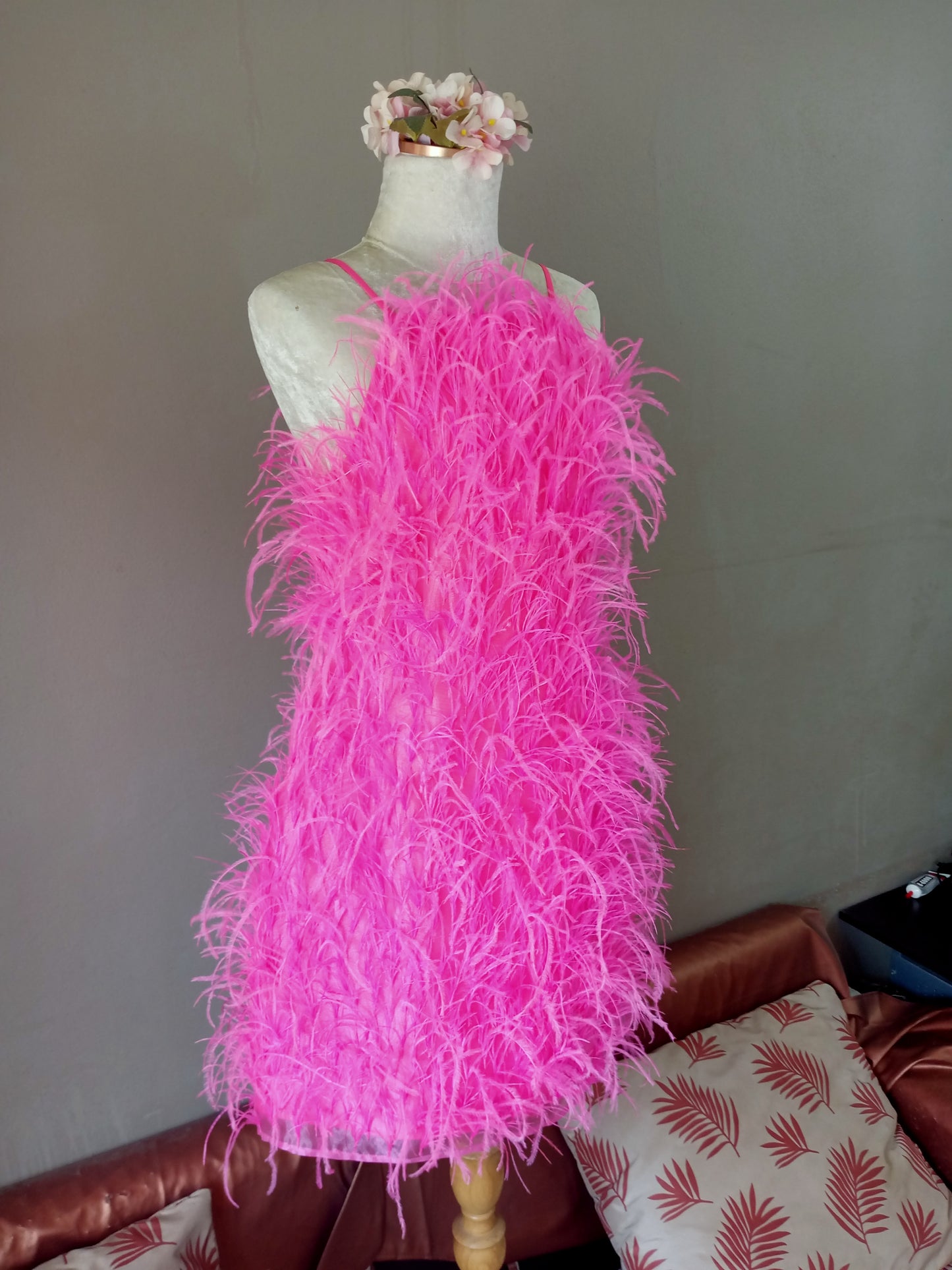 MARAYA Square neck mini dress ostrich feathers in Pink-Fuchsia